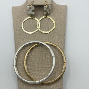 Hammered gold hoops Earrings with stretch bangle bracelet